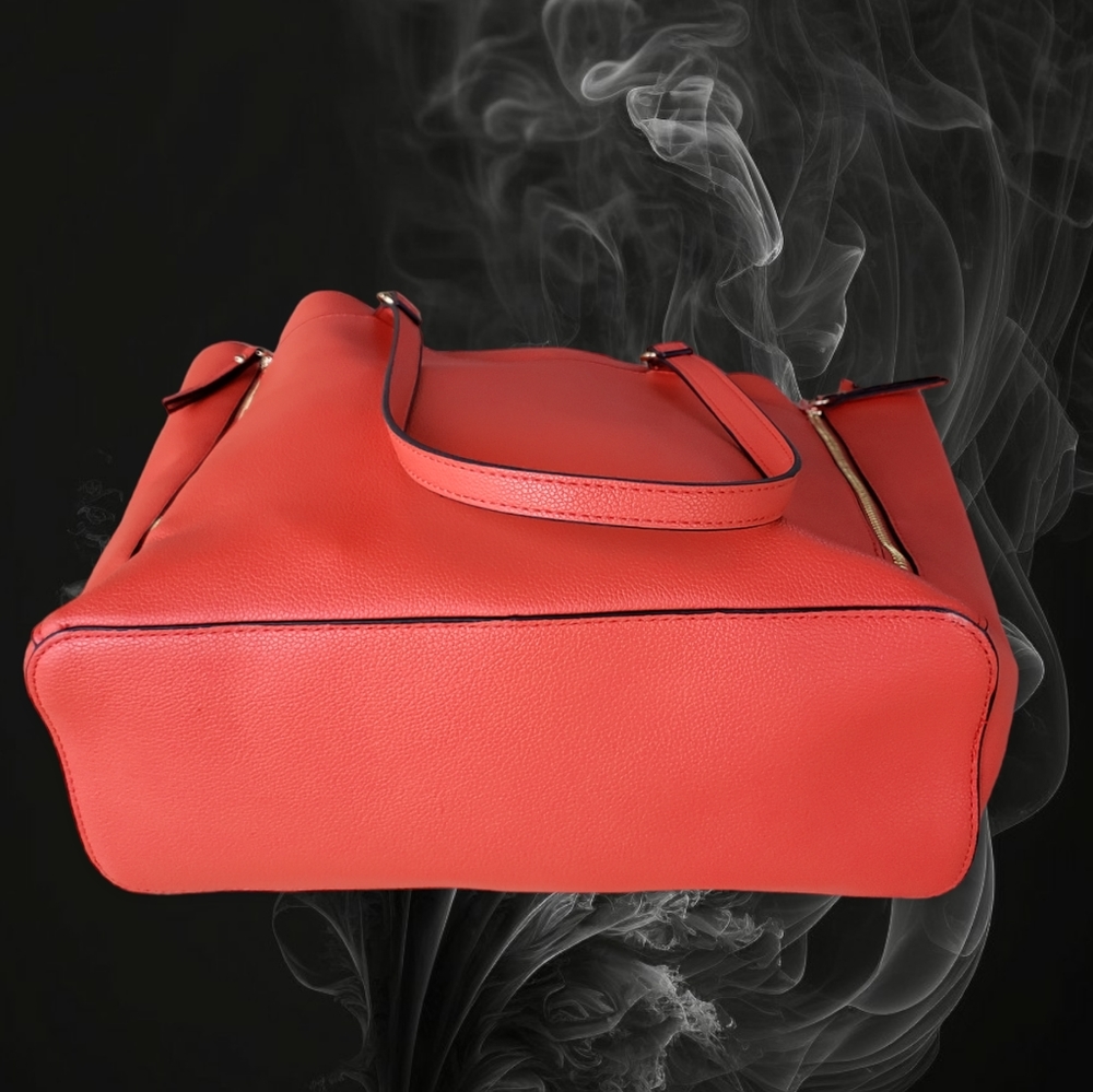 Pre-loved STEVE MADDEN EXpandable Red Tote - Picture 7 of 8